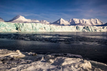 Arctic winter in south Spitsbergenの写真素材