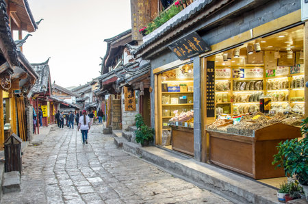 Lijiang, China - April 10,2017 : Scenic view of the Old Town of Lijiang in Yunnan, China. The Old Town of Lijiang is a UNESCO World Heritage Site and also a famous tourist destination of Asia.のeditorial素材