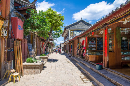 Lijiang, China - April 10,2017 : Scenic view of the Old Town of Lijiang in Yunnan, China. The Old Town of Lijiang is a UNESCO World Heritage Site and also a famous tourist destination of Asia.のeditorial素材