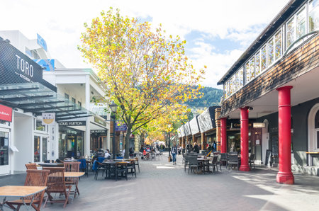 Queenstown,New Zealand - April,26,2016 : Queenstown mall is the popular landmark in New Zealand,people can seen exploring around it.のeditorial素材