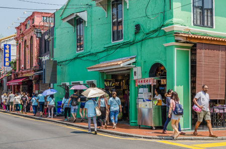 Malacca,Malaysia - April 21,2019 : Jonker Street is the centre street of Chinatown in Malacca. It was listed as a UNESCO World Heritage Site on 7 July 2008. People can seen exploring around it.のeditorial素材