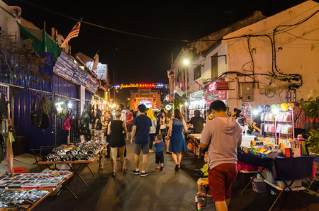Malacca,Malaysia - April 21,2019 : The night market on Friday,Saturday and Sunday is the best part of the Jonker Street, it sells everything from tasty foods to cheap keepsakesのeditorial素材