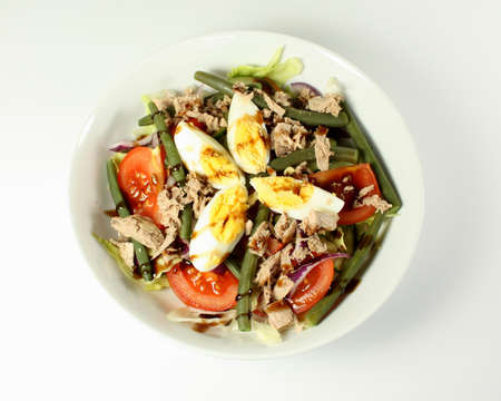 tuna nicoise saladの写真素材