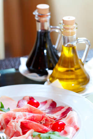 slices of bacon and sauceの写真素材