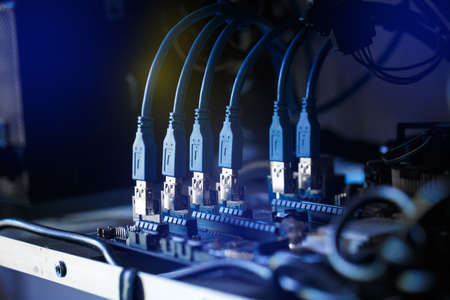 Crypto currency mining with more Graphics cards connected