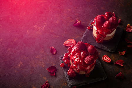 Mini round cakes with fresh berries