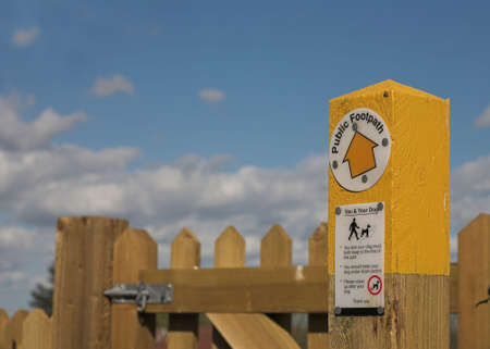 Public Footpath sign and instructions to dog owners.の写真素材