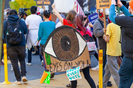 Washington DC, USA 11/06/2020: A crowd gathered near White House demand every vote be counted in the 2020 US elections and protest President Trump's actions to stop vote counts in several states.のeditorial素材