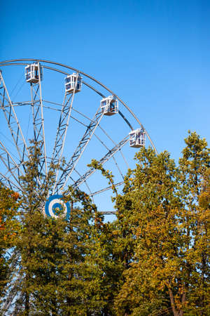 Ferris wheel in the autumn parkのeditorial素材