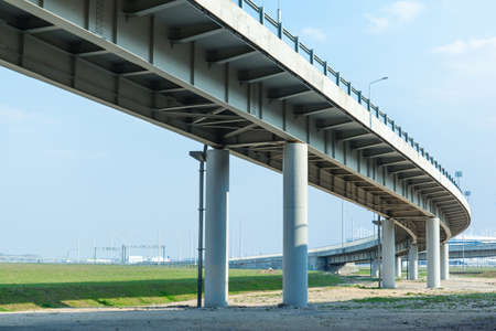 architecture and geometry of modern automobile bridge