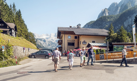 Gosau, Gmunden, Austria-September 2015. Village of Gosau with its wooden houses in the Austrian Alps on a sunny day.のeditorial素材