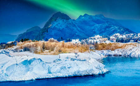 Aurora Boreal in the mountains of Lofoten in Norway