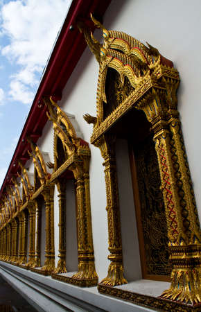 temple's window in thailandの写真素材
