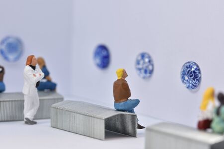 scale 1:87 people in a museumの写真素材