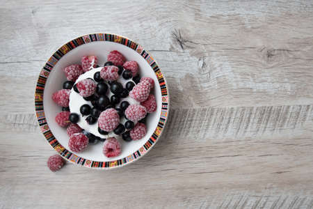 Tasty and delicious ice cream with berriesの写真素材