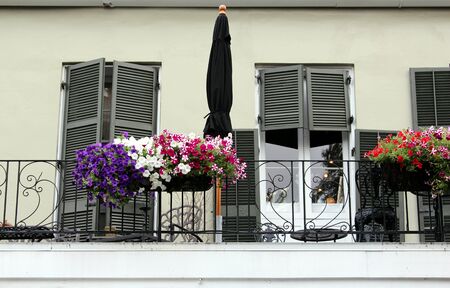 November 2011:  French Quarter New Orleans street viewのeditorial素材