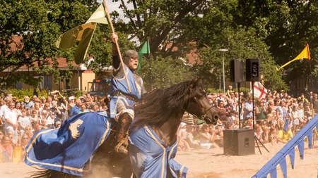 Wadkoping Orebro Sweden Juli 2016 mediaval fair with market and nights reenactment riding horsesのeditorial素材