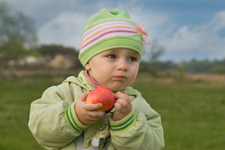 Children do not love sour apples の写真素材