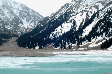 winter lakeの写真素材