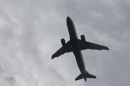 Jet over Potomac