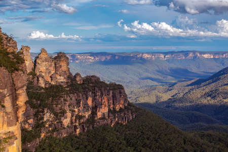 Famous Three Sisters rock formation in Blue Mountains of NSW, Australiaの写真素材