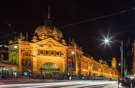 Melbourne CBD - APR 16 2016: Flinders street station at night, long exposure.のeditorial素材