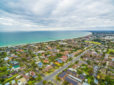 Aerial view of Frankston suburb nested on the Mornington Peninsula. Melbourne, Victoria, Australiaの写真素材
