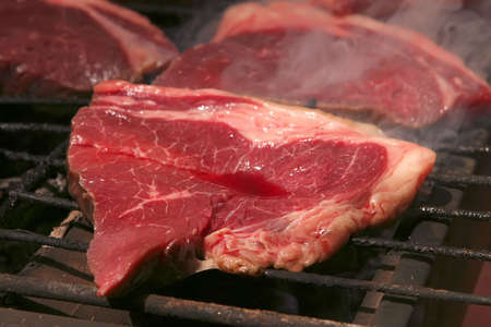 meat on black big roaster