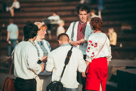 KIEV (KYIV), UKRAINE - MAY 26, 2015: Young ukrainian people in traditional clothes Vyshyvanka in Kiev,のeditorial素材