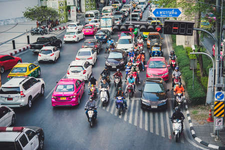 BANGKOK, THAILAND - FEBRUARY 26, 2016: Heavy traffic at one of the streets in Bangkok, Thailand.のeditorial素材