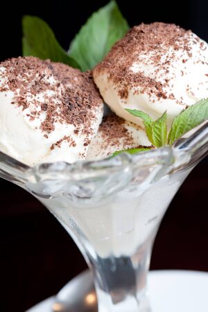 fresh chocolate ice cream close up shoot の写真素材
