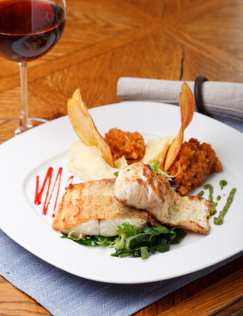 roasted pikeperch fillet with mashed potatoes