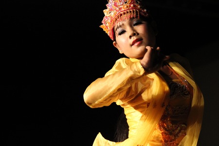 Traditional Dancer in Myanmar  Dance in Burma can be divided into dramatic, folk and village, and nat dances, each having distinct characteristics  movements and emphasis on poseのeditorial素材