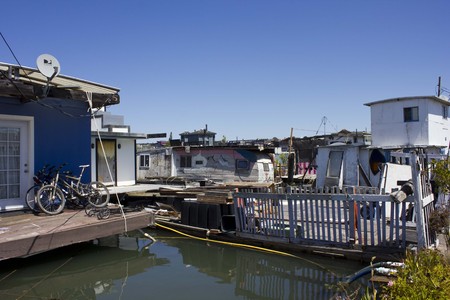 SAN FRANCISCO, USA - AUG 11 2013: Sausalito houseboats, in the San Francisco Bay Area, picturesque residential communityのeditorial素材