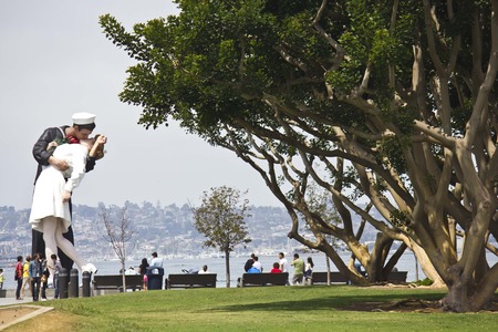 SAN DIEGO, USA - AUGUST 19: Unconditional Surrender sculpture in San Diego, near the port, on August 19 2013のeditorial素材