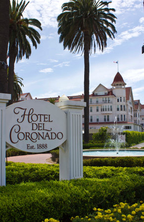 SAN DIEGO, USA - AUGUST 19 2013: Close up of the entrance of Historic  Coronado Hotel in Coronado Island in San Diegoのeditorial素材