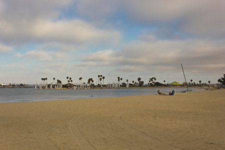 SAN DIEGO, USA - AUGUST 20 2013: Mission Bay beach in San Diego, with nobody aroundのeditorial素材