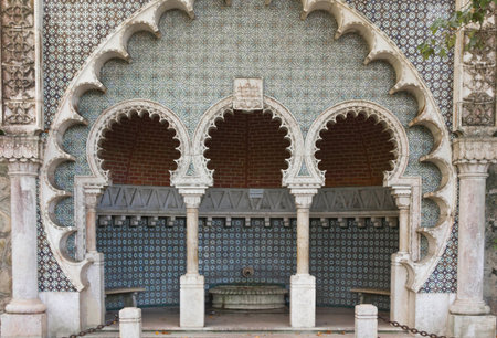 SINTRA, PORTUGAL - OCTOBER 25 2014: Shelter along Sintra Street in Portugal, in traditional Moorish Styleのeditorial素材
