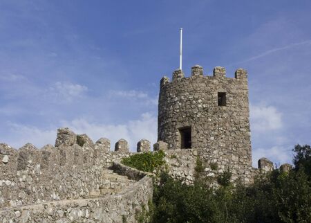 SINTRA, PORTUGAL - OCTOBER 25 2014: Tower detail inside the Castle of the Moors in Sintra, Portugalのeditorial素材