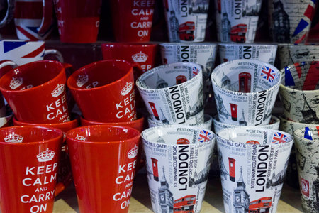 LONDON, UNITED KINGDOM - SEPTEMBER 11 2015: Cups display in a souvenir shop in London, United Kingdomのeditorial素材