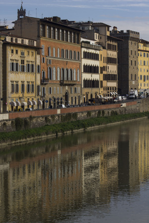 FLORENCE, ITALY - NOVEMBER 25 2015: Building reflection of Arnoriver in Florence, Italyのeditorial素材