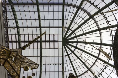 DUBAI, UAE - DECEMBER 25 2017: Glass roof detail of the Mall of the Emiratesのeditorial素材