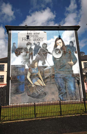 Bloody Sunday memorial wall-paintings in Londonderry, Ulster, Northern Irelandのeditorial素材