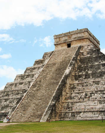 Chichen Itza main pyramid, Yucatan, Mexicoの写真素材