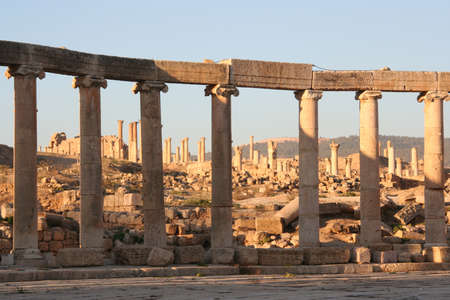 Sunset in Jerash roman temple with circle of doric columns, Jordanの写真素材