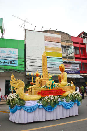 UBON RATCHATHANI, THAILAND - JULY 31:Ubon Ratchathani Candle Festival is the traditional well-known festival in I-san and the largest religious ceremony on July 31, 2015 in Ubon Ratchathani, Thailand.のeditorial素材