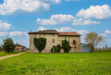 Old farmhouse in the countryside in springtime. Tuscany, Italyの写真素材