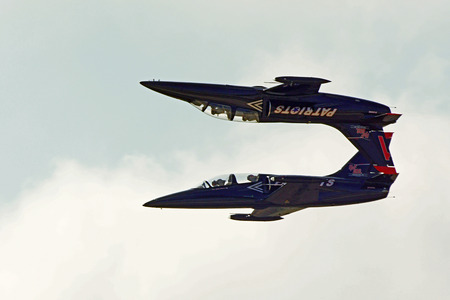 Airplane stunts at 2015 Air Show in San Diegoのeditorial素材