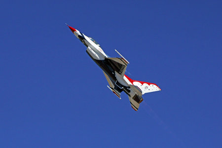 Airplane F-016 Thunderbirds fight jet flying
