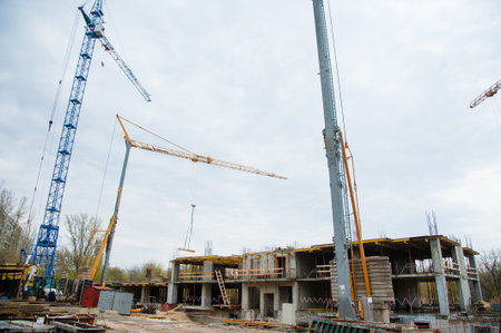 Multi-storey building. Construction of multi-storey residential building